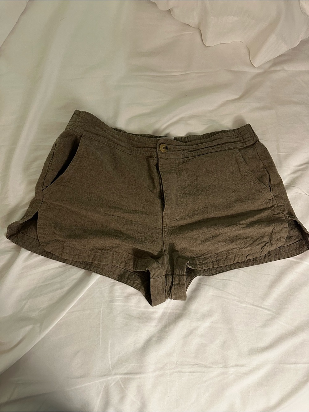 O’Neil Women’s Casual Olive Green Linen Blend Shorts